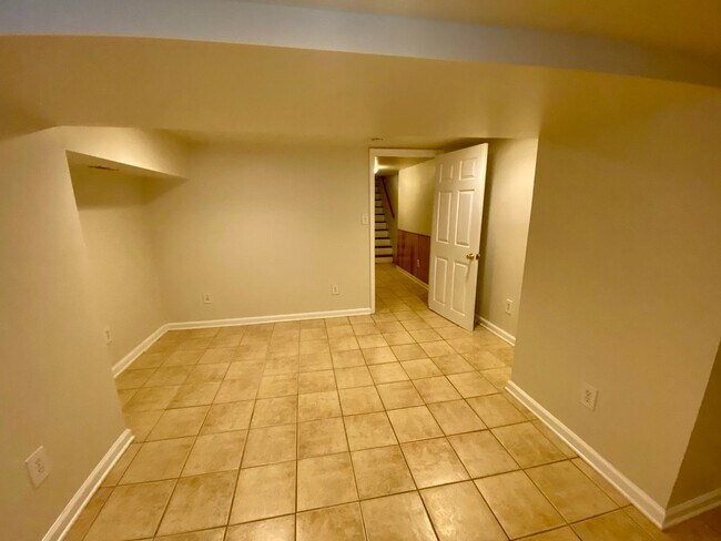 Building Photo - Charming 2 Bedroom/2 Bathroom Townhome in Harwood, Baltimore, MD!