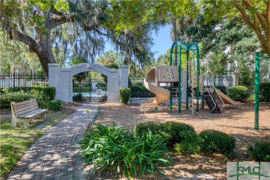 Building Photo - 49 Thatcher Ln