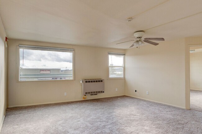 Building Photo - 645 SE Fidalgo Ave