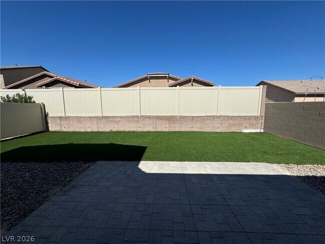 Building Photo - 4929 Finca St