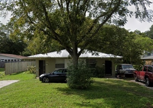 Building Photo - 1064 Huron St
