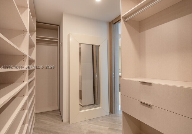 Building Photo - 17301 Biscayne Blvd