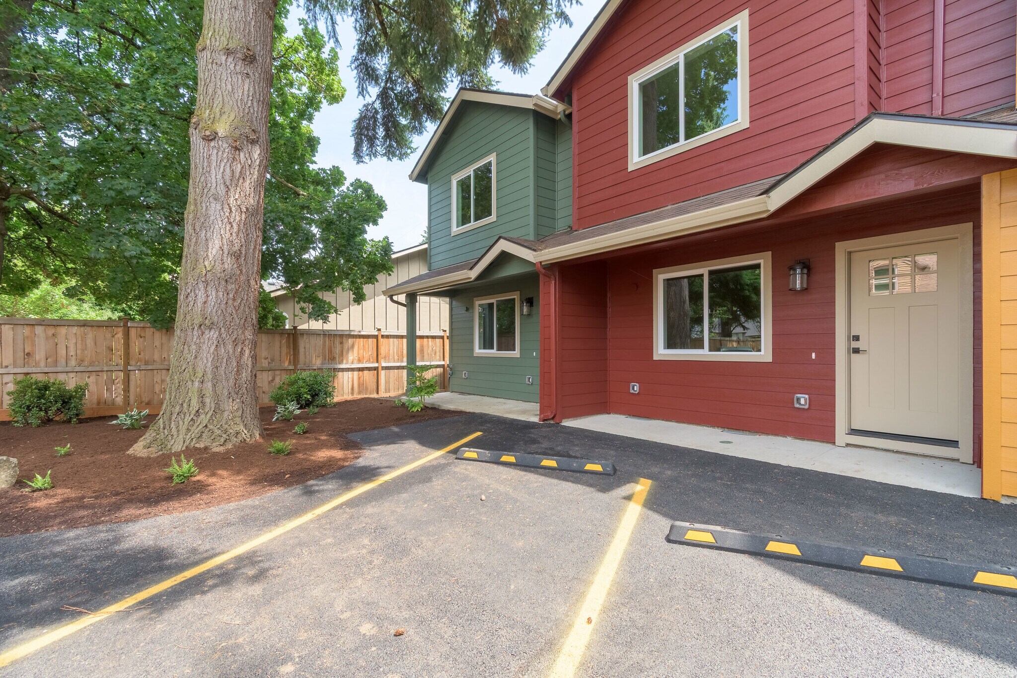Building Photo - 2104 Westwood Ln