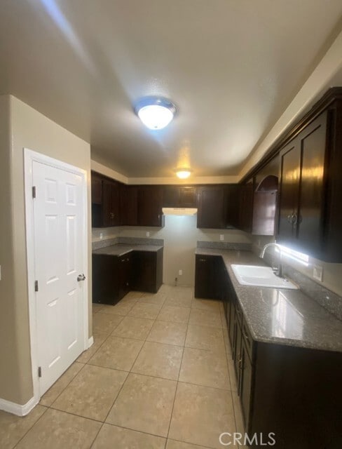 Building Photo - 635 E 79th St