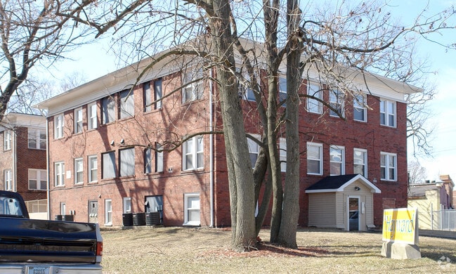 Primary Photo - 727 Fairfield Ave