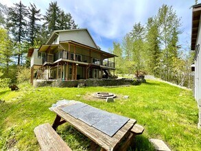 Building Photo - 14033 SE 185th Pl