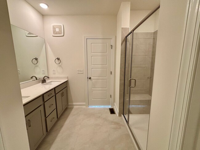 Building Photo - Brand New 2-Bedroom Condo in Raven Ridge C...