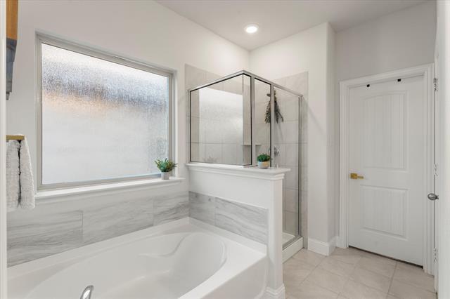 Building Photo - 1216 Johnson Dr