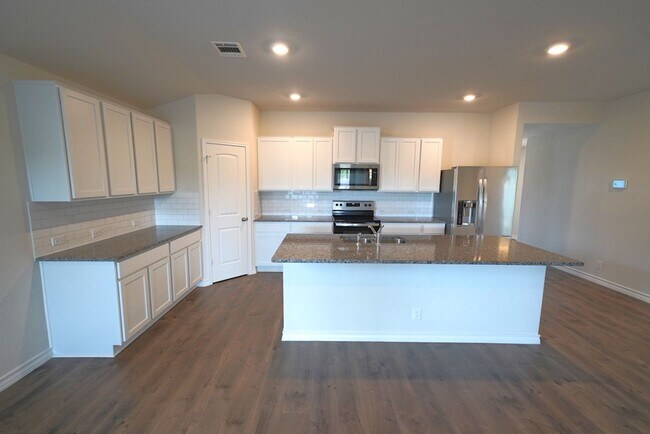 Building Photo - Like New Home in Red River Ranch (Cibolo)! -  Realtor Commission: $500