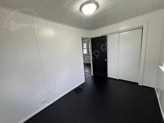 Building Photo - 1030 Franklin Ave