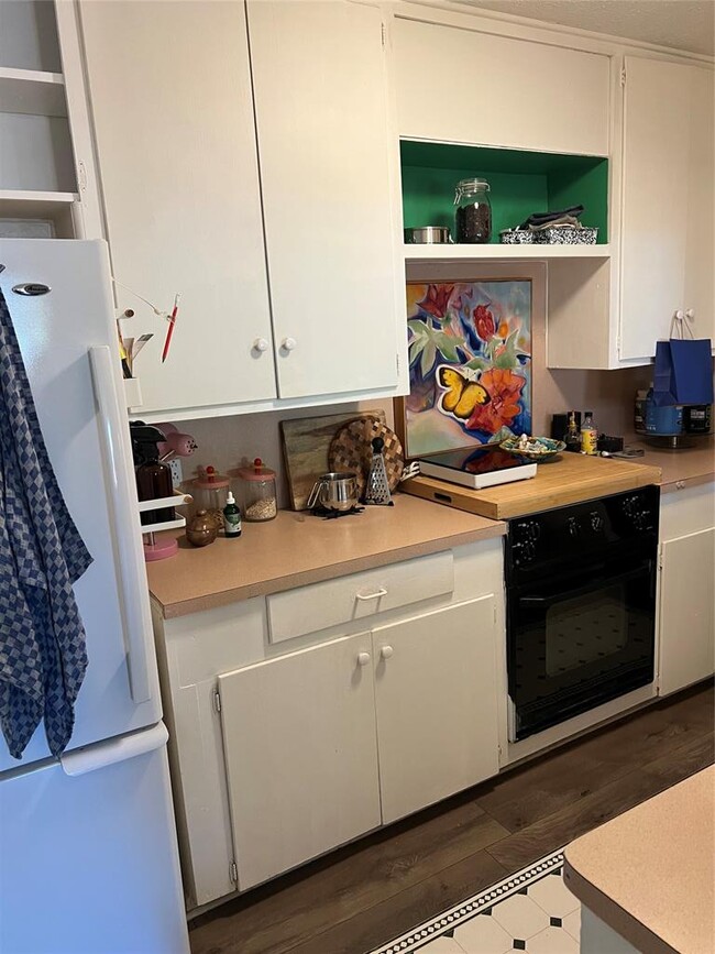 Building Photo - 5112 Martin Ave