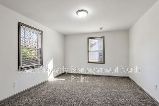 Building Photo - 2616 Northview Ave