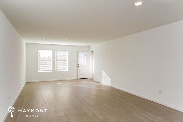 Building Photo - 3049 Fantasy Ter Dr