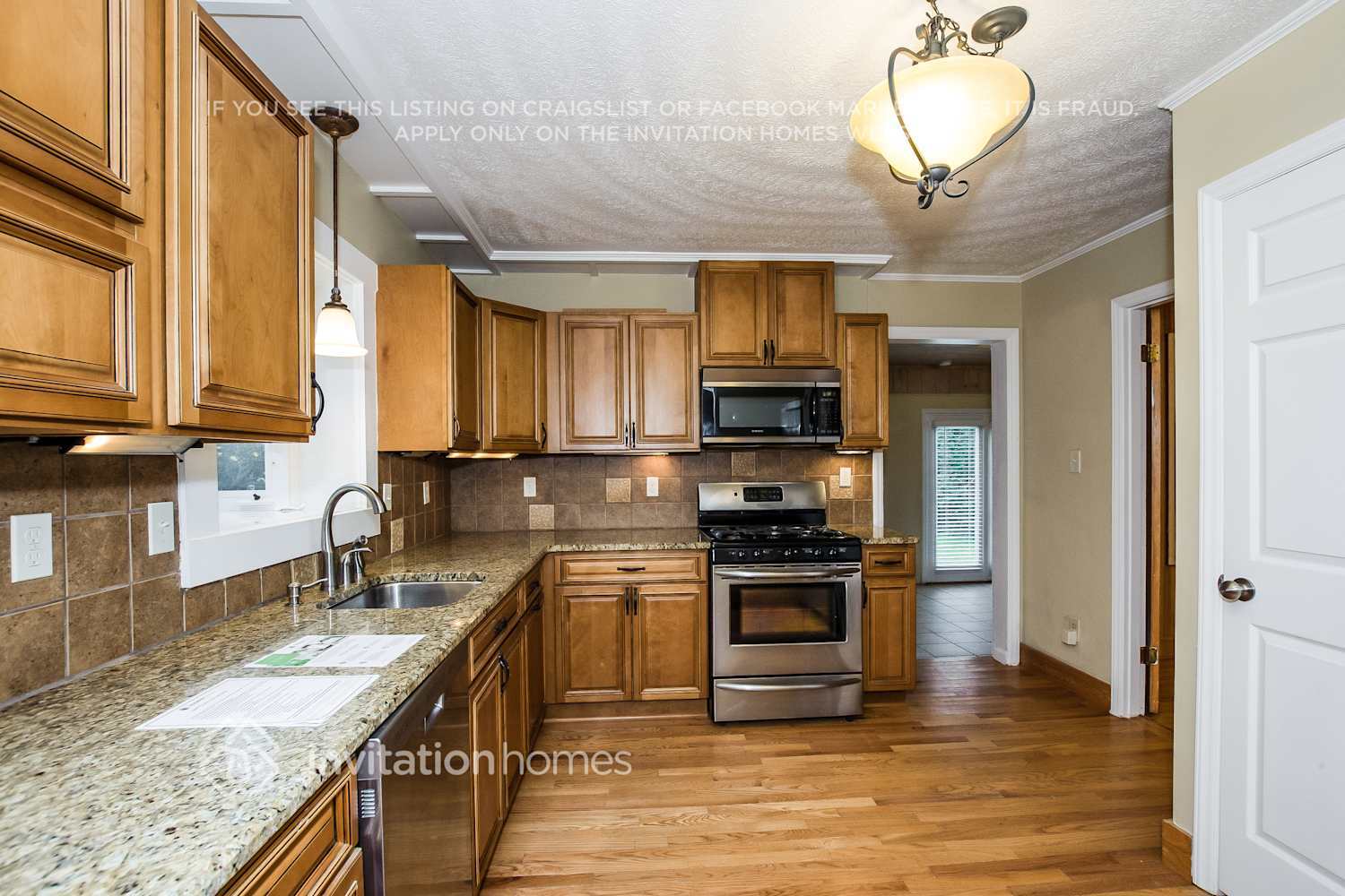 Building Photo - 3860 Litchfield Rd