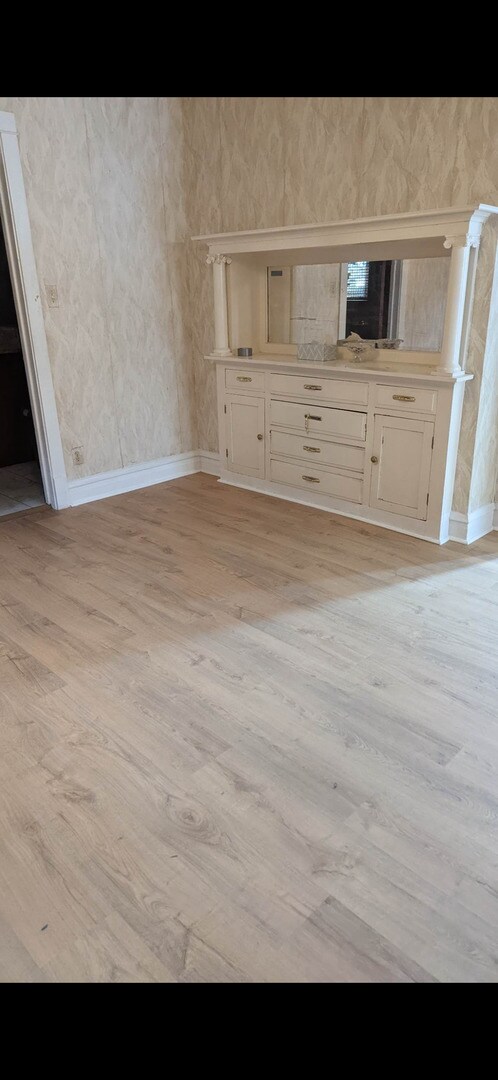 Building Photo - 9766 S Prospect Ave