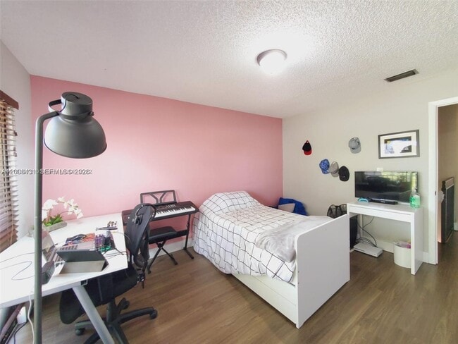 Building Photo - 3619 Torremolinos Ave