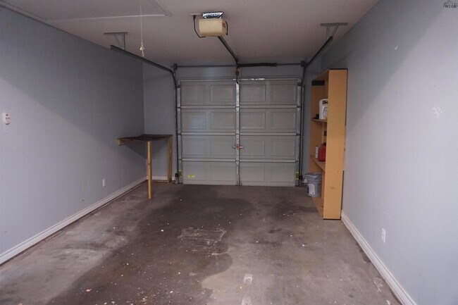 Building Photo - 5216 Brookwood Dr