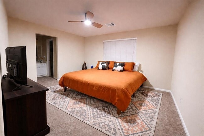 Building Photo - 4124 Canyon Glen Cir