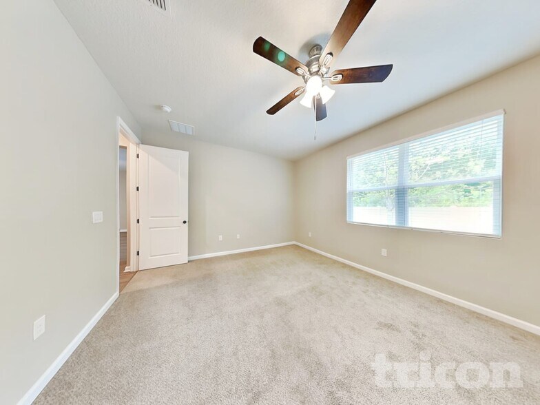 Building Photo - 5725 Arlington River Dr.