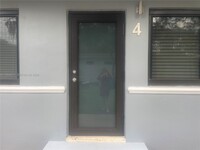 Building Photo - 790 NE 122nd St