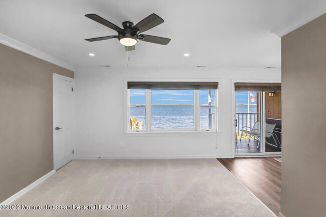 Building Photo - 324 Shore Dr