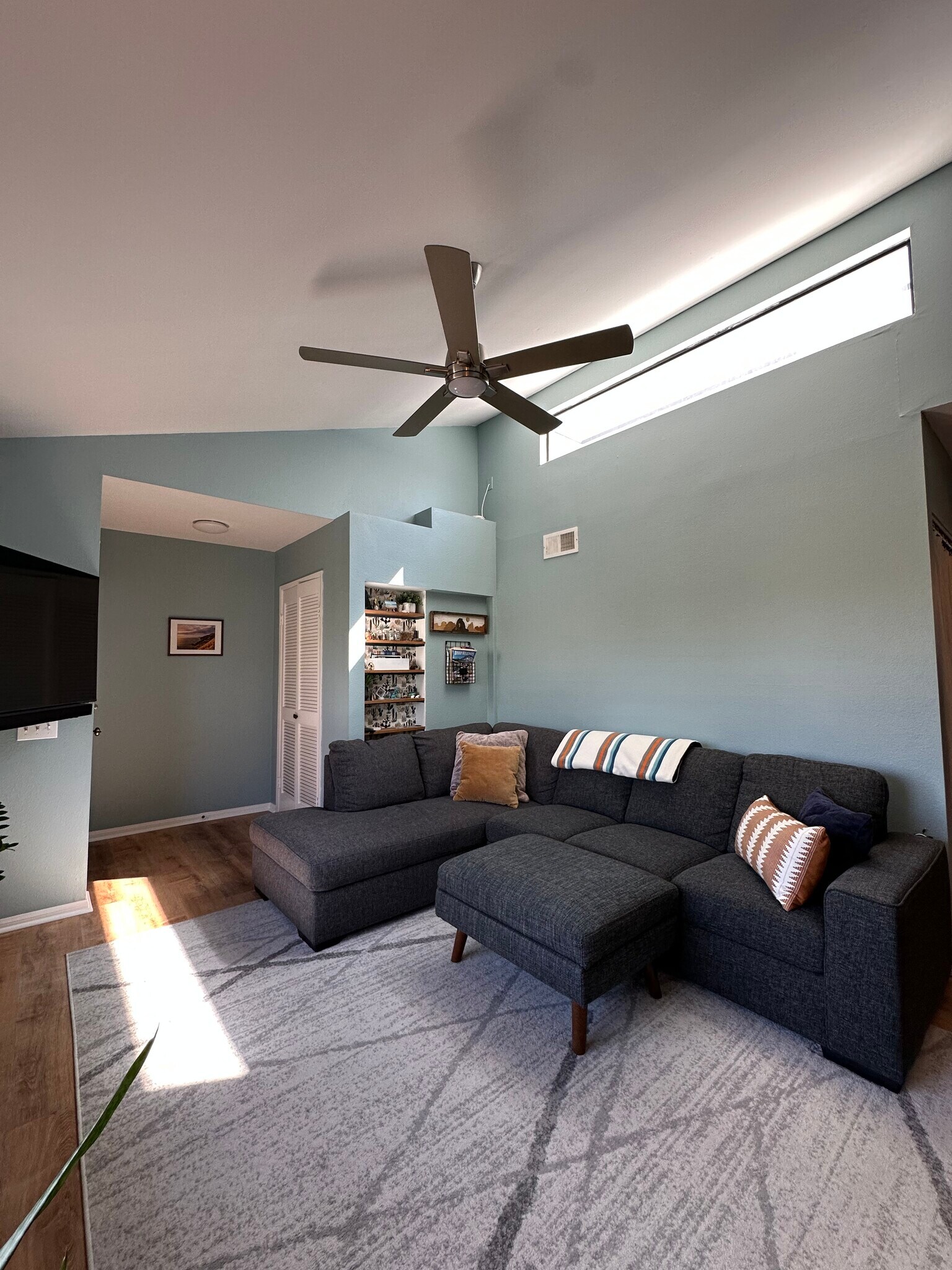 Building Photo - 4385 Georgia St