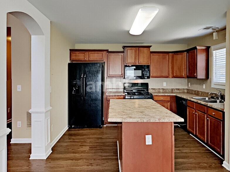 Building Photo - 1298 Tumblerock Ct