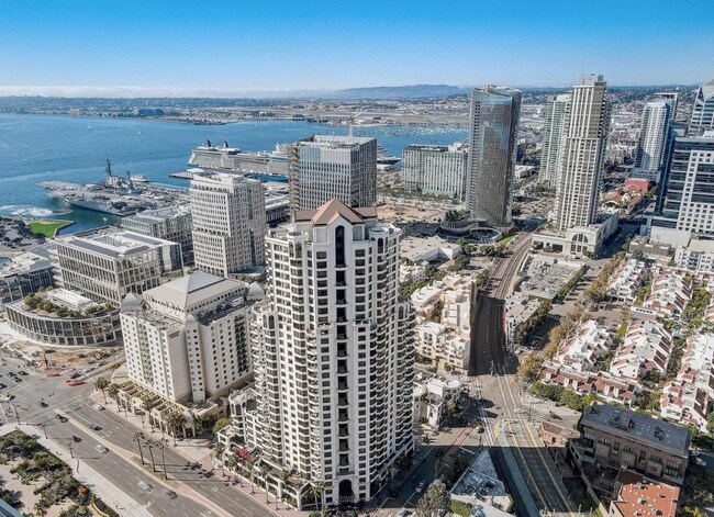 Building Photo - 700 W Harbor Dr