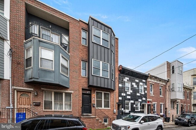 Building Photo - 1014 S Bouvier St