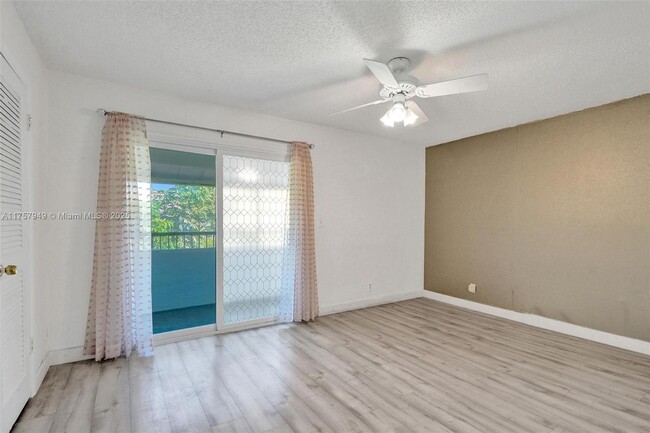 Building Photo - 11601 NW 29th Ct