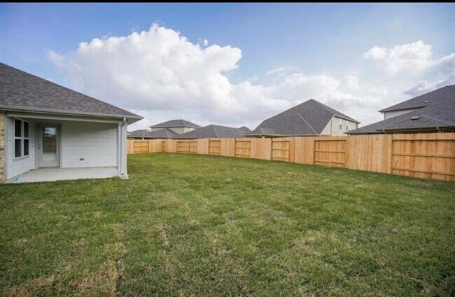 Building Photo - 21607 Blue Sapphire Ct