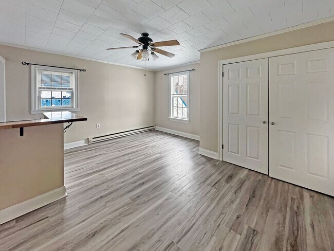 Building Photo - 830 Ave G