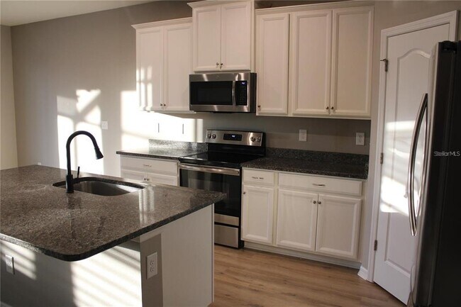 Building Photo - 6005 113th Terrace E