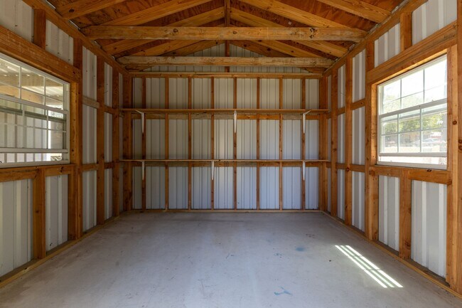 Building Photo - 1705 Eldon St