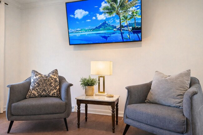 Building Photo - 7601 Bedfordshire Dr