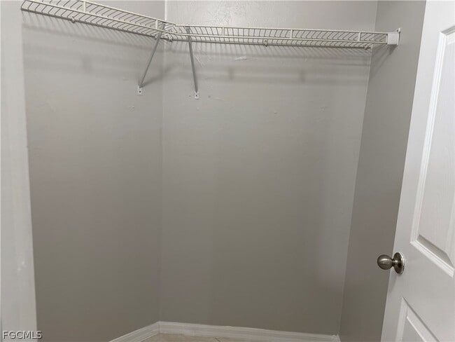 Building Photo - 3540 NE 20th Pl