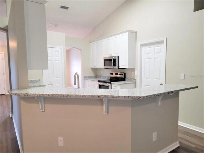 Building Photo - 5551 Cinnamon Fern Blvd