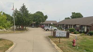 Building Photo - 440 N Main St