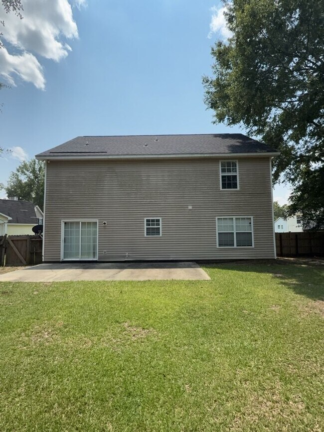 Building Photo - 525 S Maney Ct