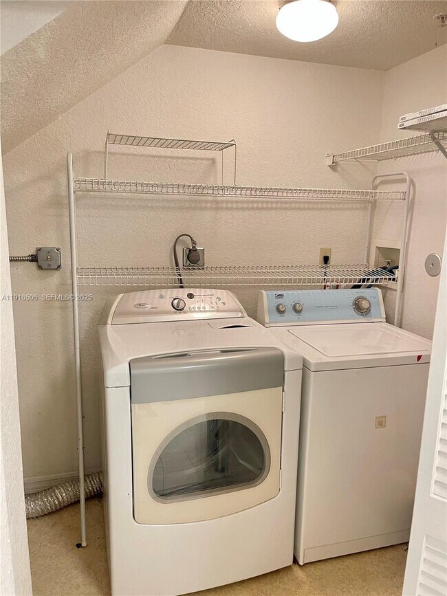 Building Photo - 745 SW 148th Ave