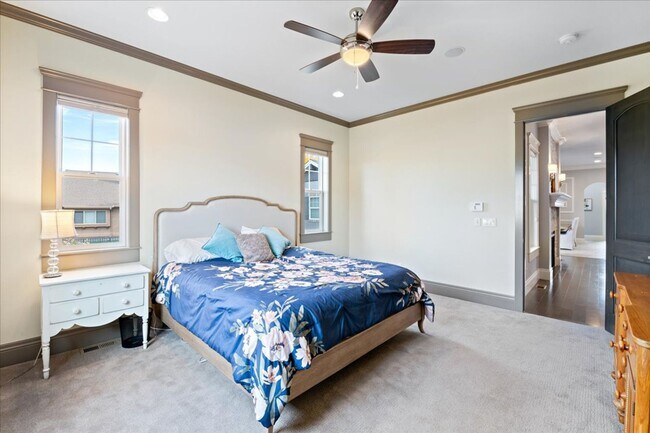 Building Photo - Stunning Custom Home in Gated Community!