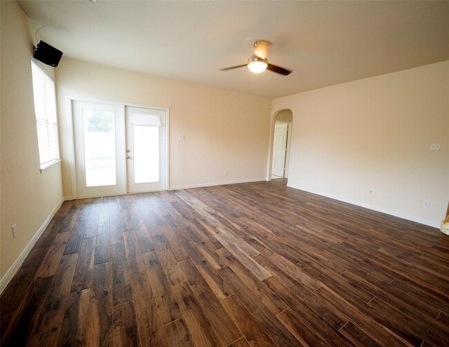 Building Photo - 6139 Galloway Ln