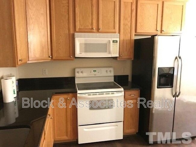Building Photo - 5504 Bradford Pear Ct