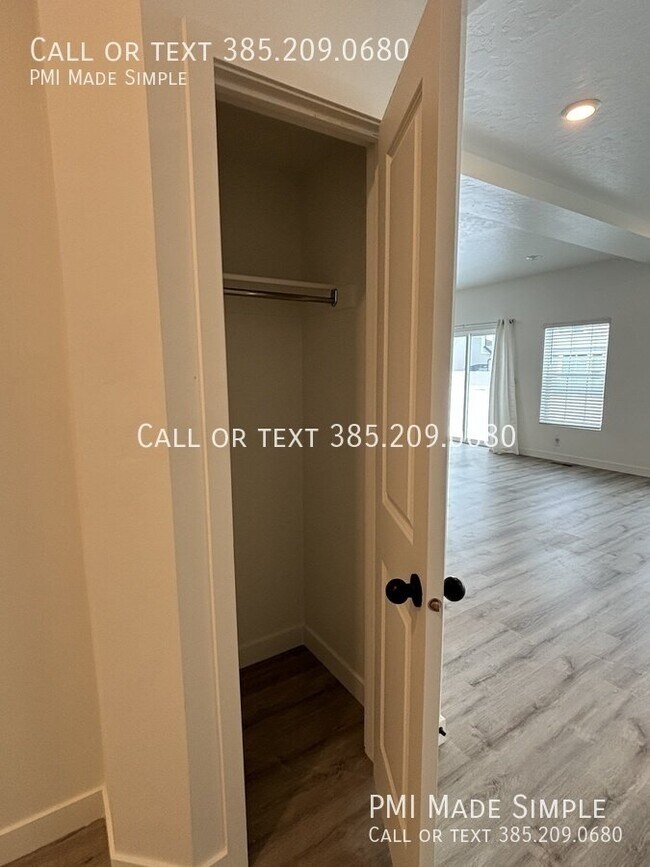 Building Photo - Modern and Spacious Home In Lehi with 2 Ca...