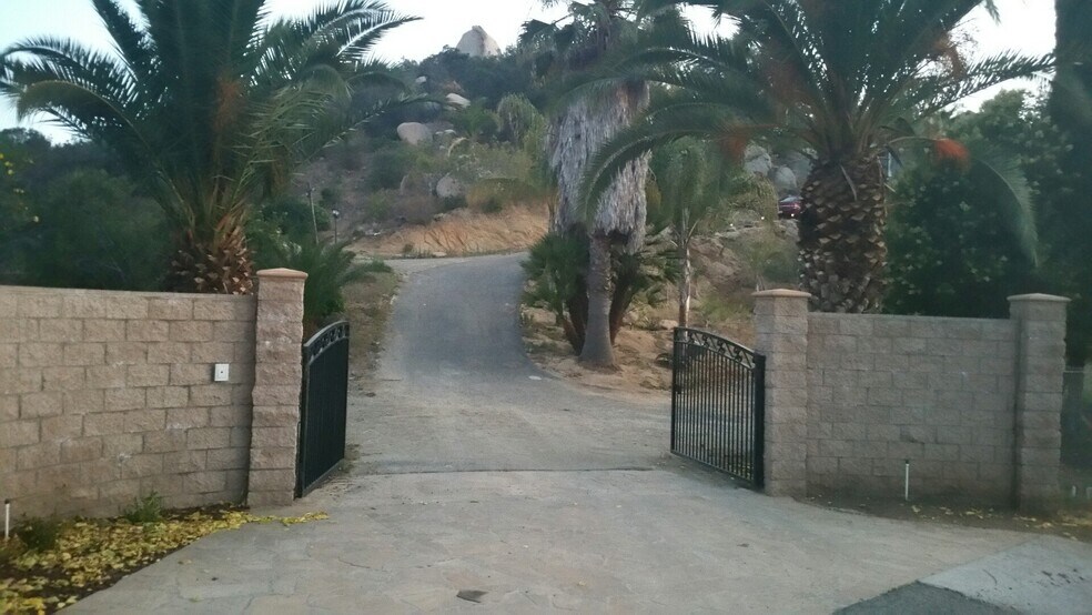 Building Photo - 2761 Joan Ln