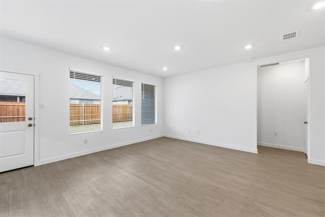 Building Photo - 4916 Ascot Way