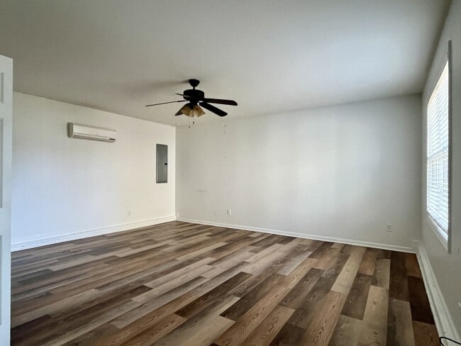 Building Photo - 202 Sagebrook Dr