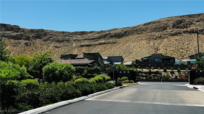 Building Photo - 9836 Starlight Ridge Ave