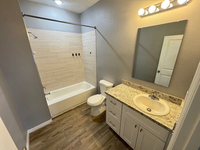 Building Photo - Start Fresh in a New 3BD/2BA Home Built for the Way You Live in Oviedo! WASHER & DRYER INCLUDED! ...