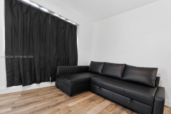 Building Photo - 1810 NW 9th St